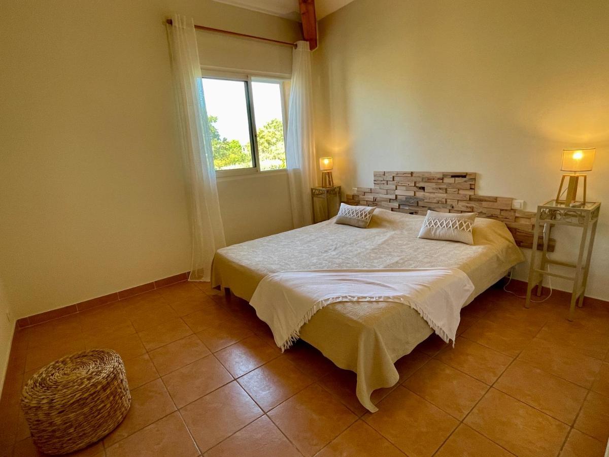 Villa Cala Corsa - 3 Et 4 - Cala Rossa Porto-vecchio - Entierement Climatisees Avec Piscine Chauffee Partagee Et Piscines Privees - Internet Gratuit *