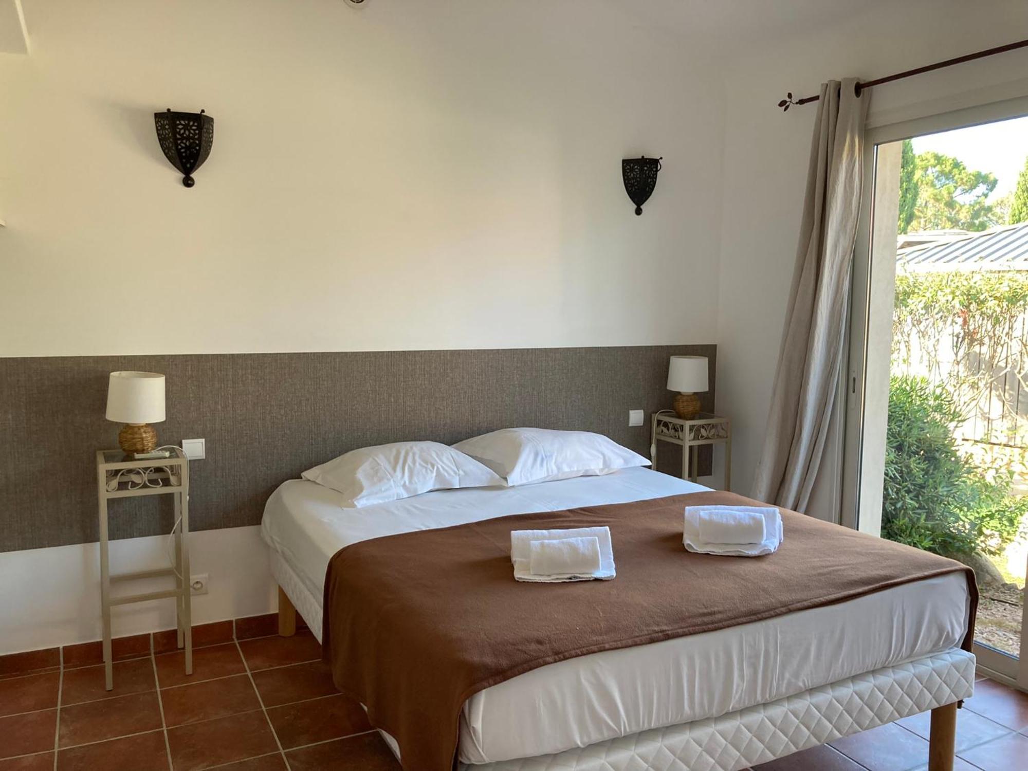 Villa Cala Corsa - 3 Et 4 - Cala Rossa Porto-vecchio - Entierement Climatisees Avec Piscine Chauffee Partagee Et Piscines Privees - Internet Gratuit Porto-Vecchio (Corsica)