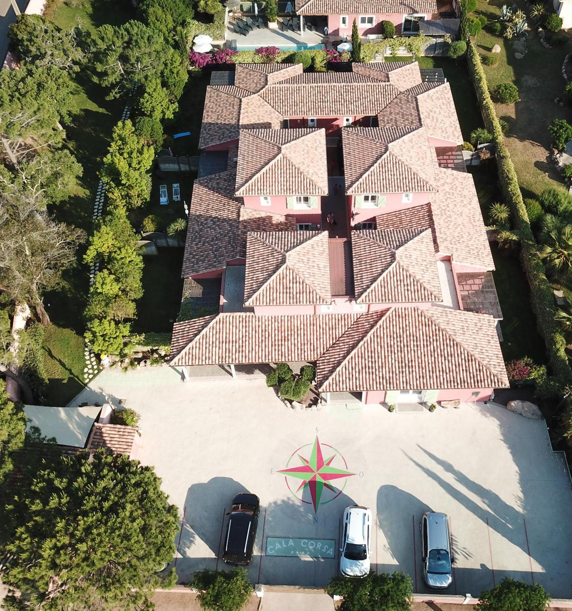 Villa Cala Corsa - 3 Et 4 - Cala Rossa Porto-vecchio - Entierement Climatisees Avec Piscine Chauffee Partagee Et Piscines Privees - Internet Gratuit