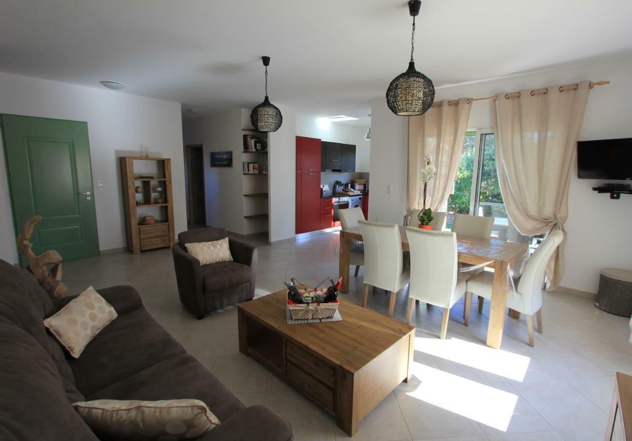Cala Corsa - 3 Et 4 - Cala Rossa Porto-vecchio - Entierement Climatisees Avec Piscine Chauffee Partagee Et Piscines Privees - Internet Gratuit Villa *